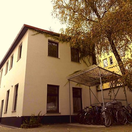 Studio U Parkplatz, Zentrale Ruhelage Neben Grunoase Lägenhet Wien Exteriör bild
